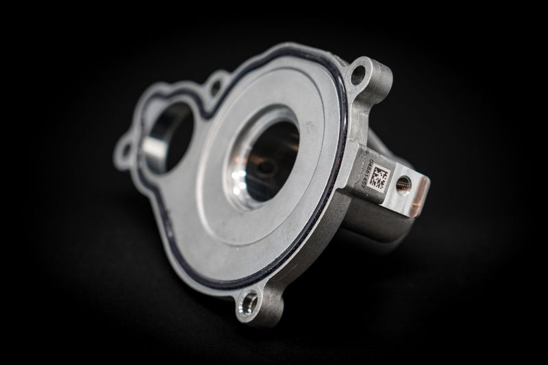 Marcatura Laser DataMatrix su componente metallo automotive