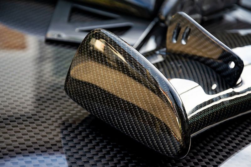 Oggetto in Fibra di Carbonio