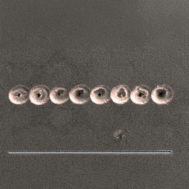 Esempio di marcatura laser con hatch distance ridotta e linee di campitura ravvicinate